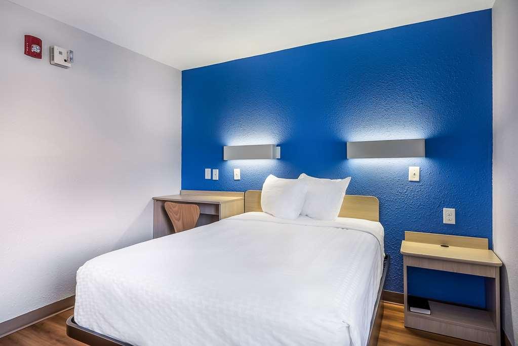 Americas Best Value Inn East Peoria Ruang foto