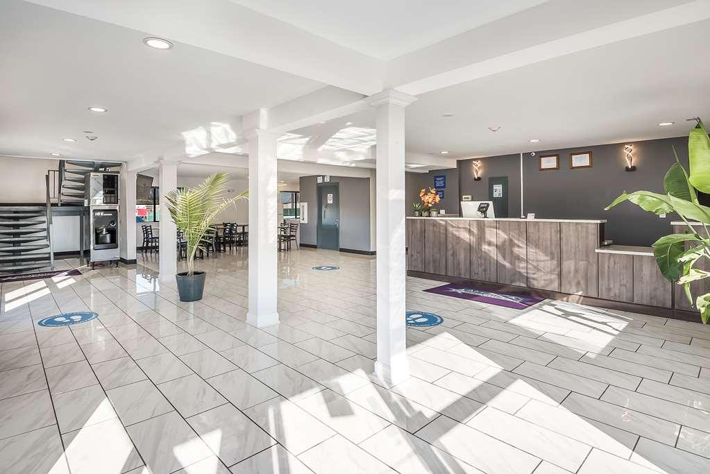 Americas Best Value Inn East Peoria Restoran foto